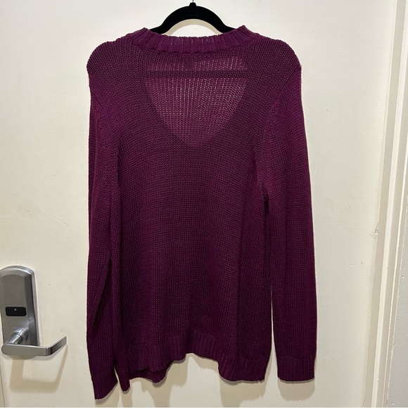 Torrid Burgundy Knit V-Neck Cutout Long Sleeve Sweater Size 2X - Picture 2 of 7